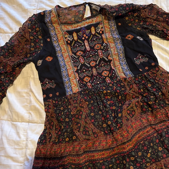 Dress - Picture 6 of 6